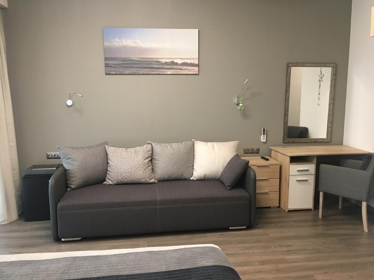 Calypso Lakeside Rooms & Lux Apartments Шиофок Экстерьер фото